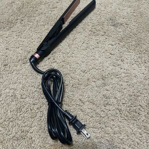 Black and Pink Hair Straightener